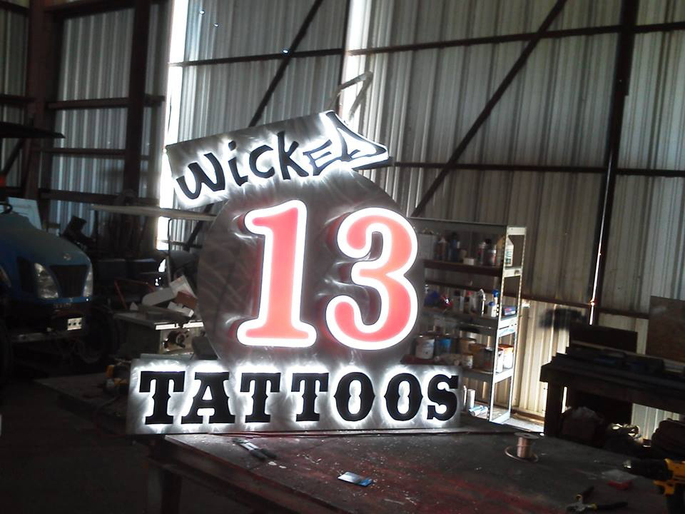 New Orleans Signs Business Signs Vehicle Wraps Car Boat Marine Vinyl